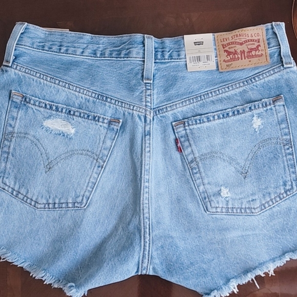 Levi's 501 cut-off shorts - Picture 2 of 3